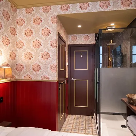 Smartflats - The Place Capsule hotel